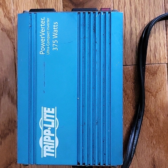 Tripp Lite PowerVerter Ultra-Compact Car Inverter 375W - Picture 2 of 4